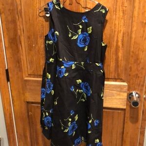 Black flowered dress (2)